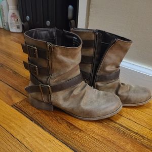 Fall Buckle Boots